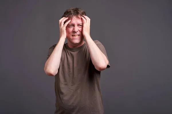 Man with headache — Stock Photo, Image